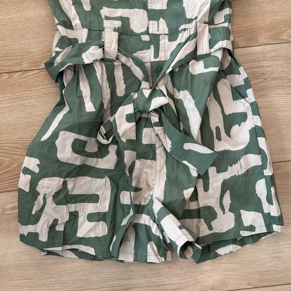D'IYANU Asale Women's Romper SZ MEDIUM. NWT - Picture 7 of 9
